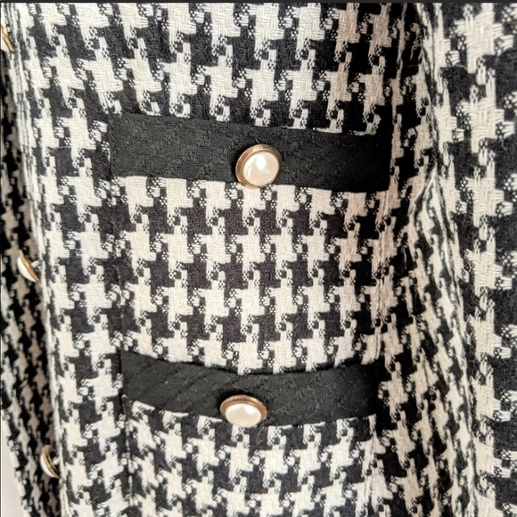 ๐*Host Pick* Vintage Parisian style coat - Picture 5 of 10